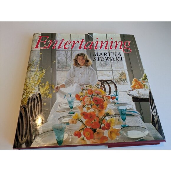 Martha Stewart Entertaining First Edition 1982 HC w/ Dustjacket Vintage Cookbook - Picture 1 of 16